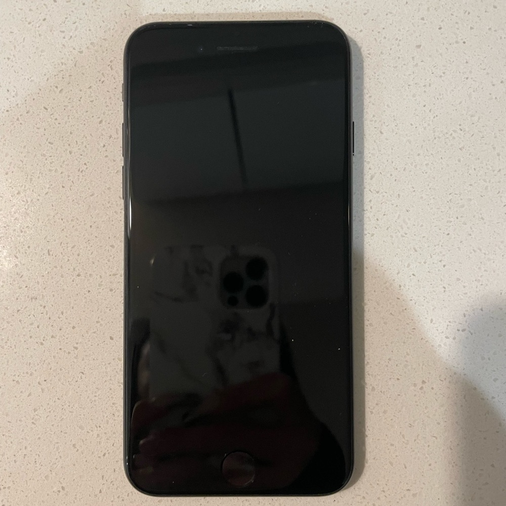Apple iPhone SE 64 GB